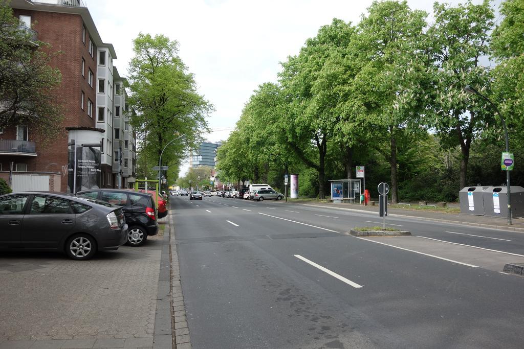 Tolstov-Hotels Big 2 Room Rossstrasse Apartment Düsseldorf
